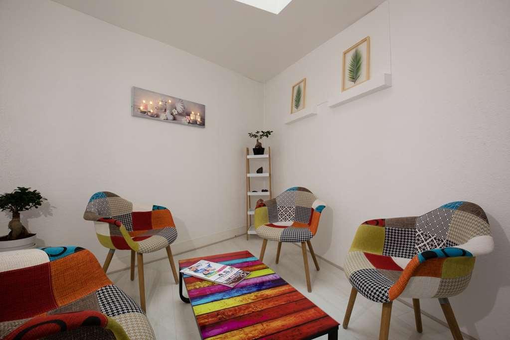 Hotel Le Beffroi Dreux Facilities photo
