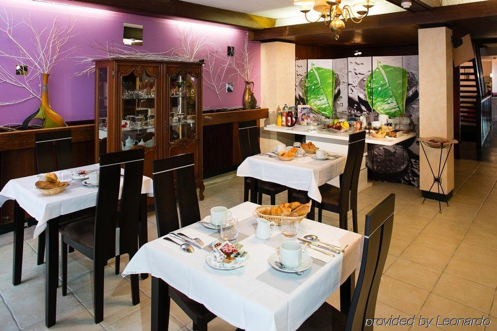 Hotel Le Beffroi Dreux Exterior photo